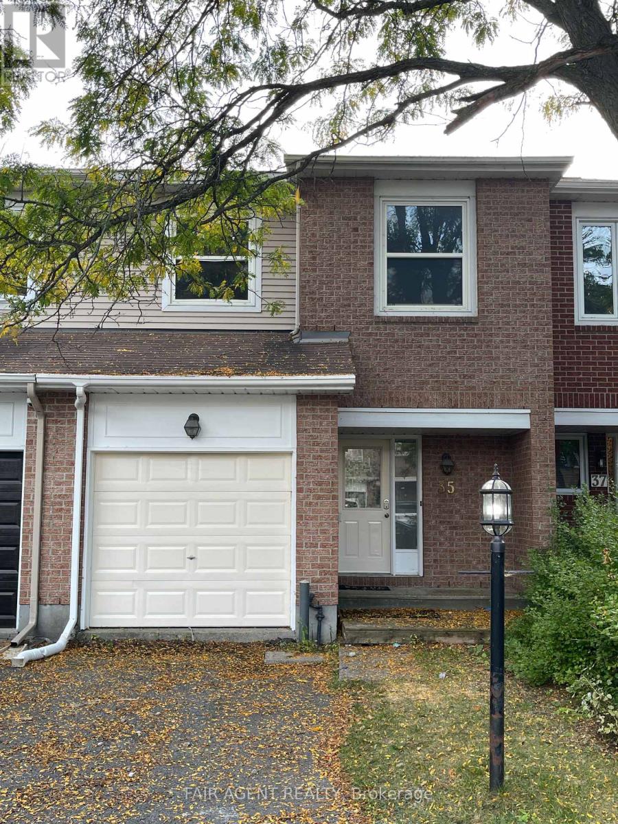 35 Willwood Crescent