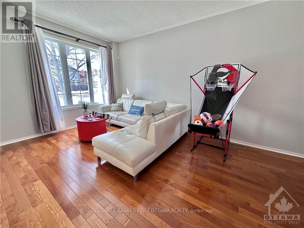 103 Columbia Avenue