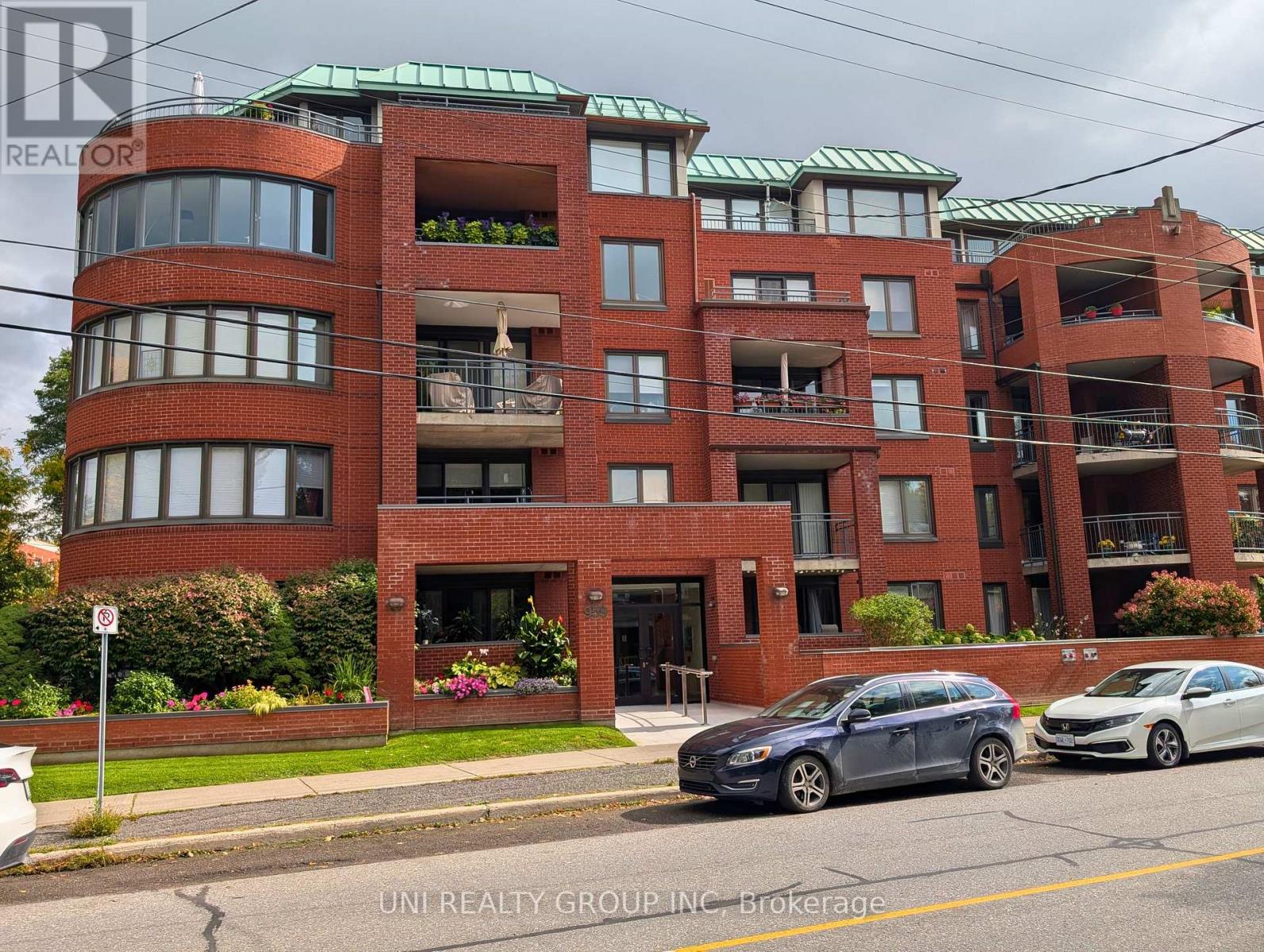 109 - 959 North River Road