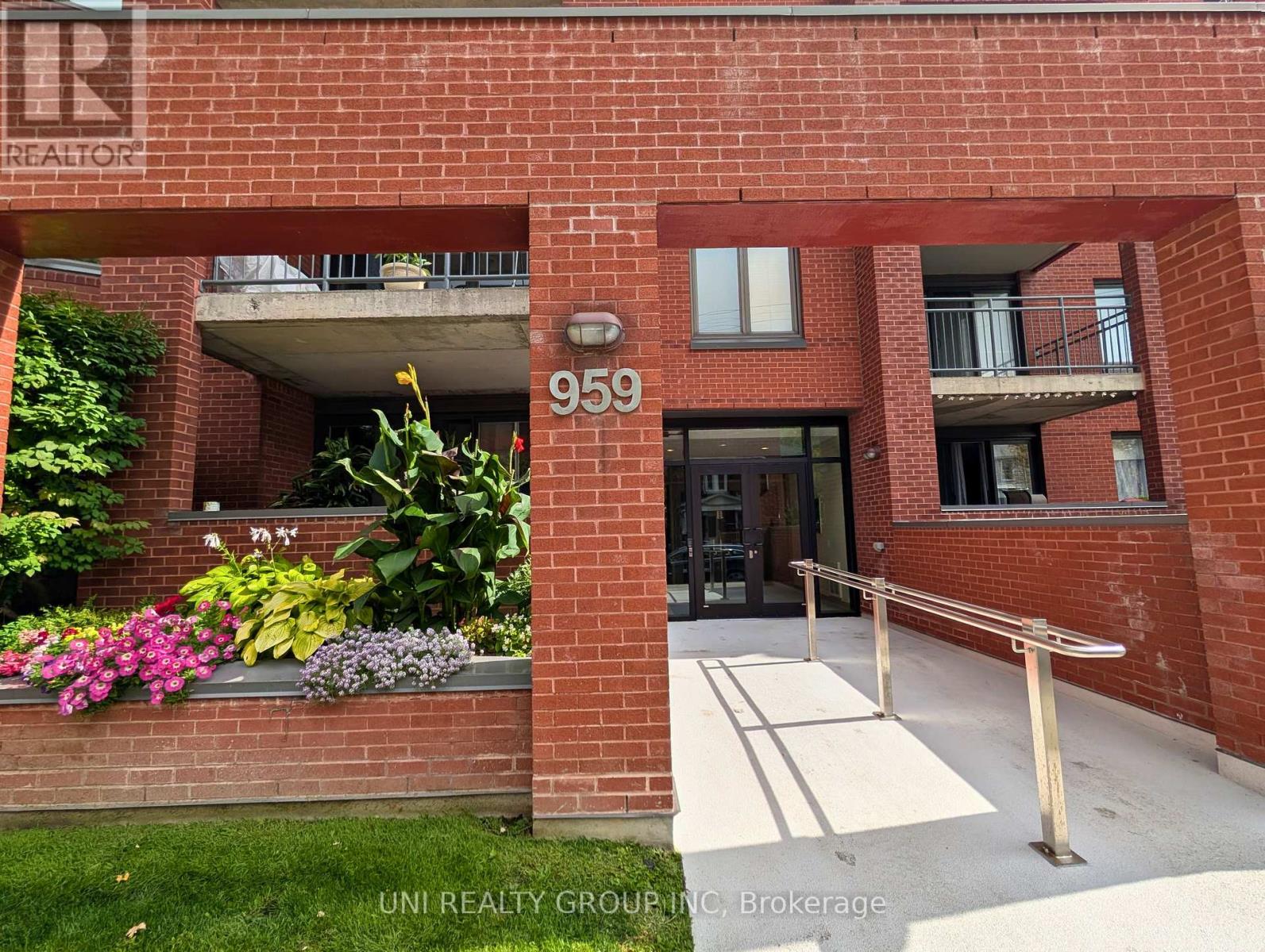 109 - 959 North River Road
