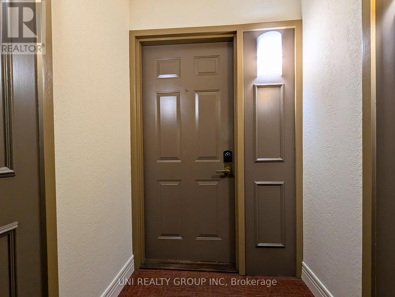 109 - 959 North River Road