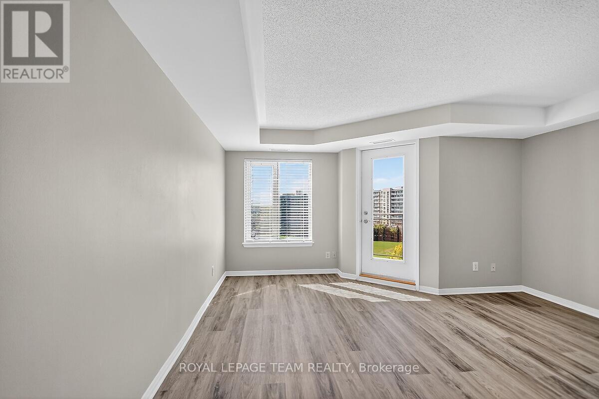 8f - 310 Central Park Drive
