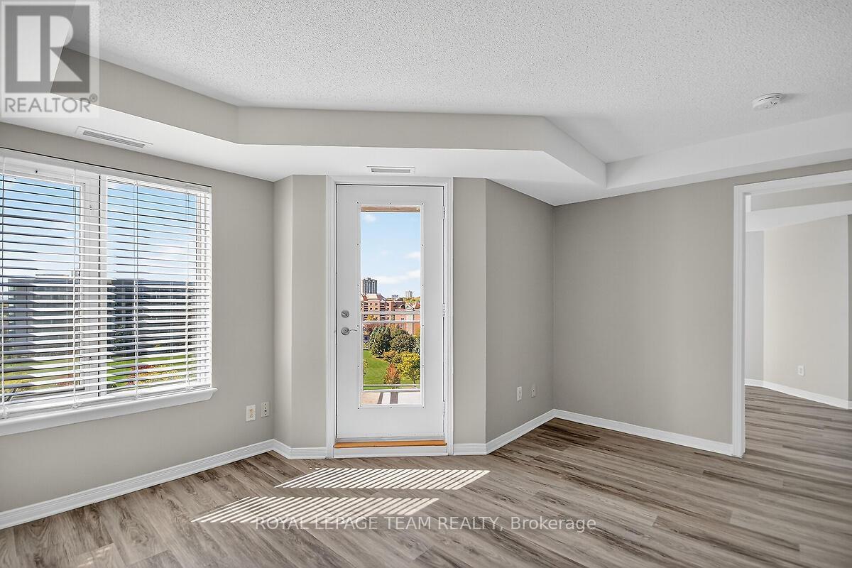 8f - 310 Central Park Drive