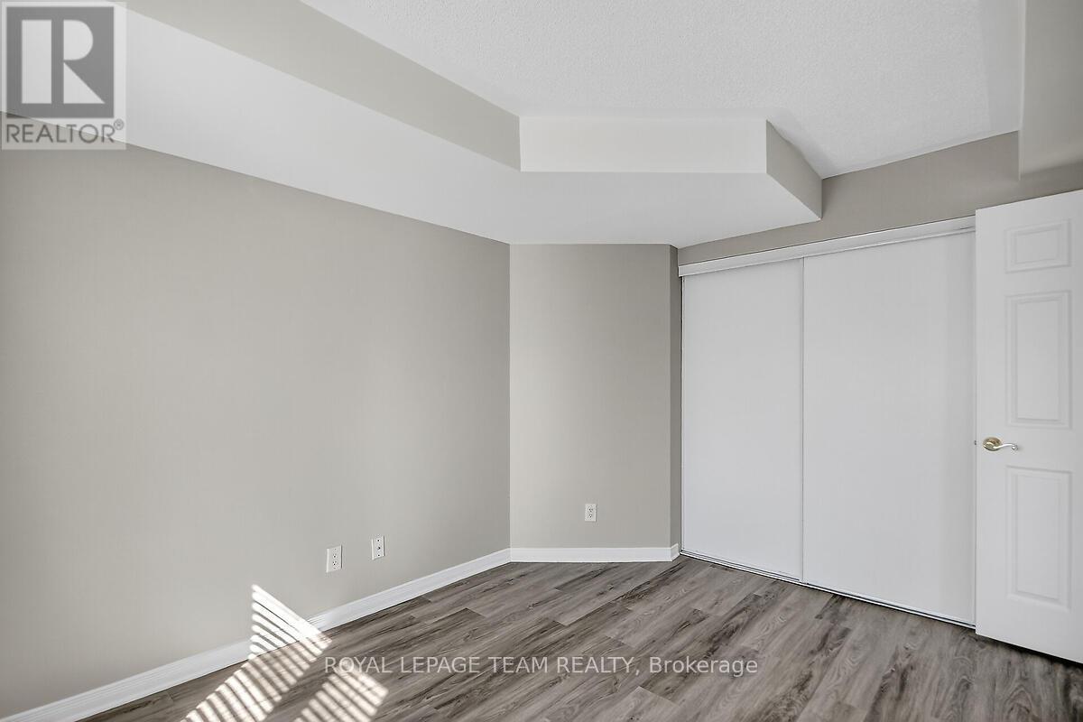 8f - 310 Central Park Drive