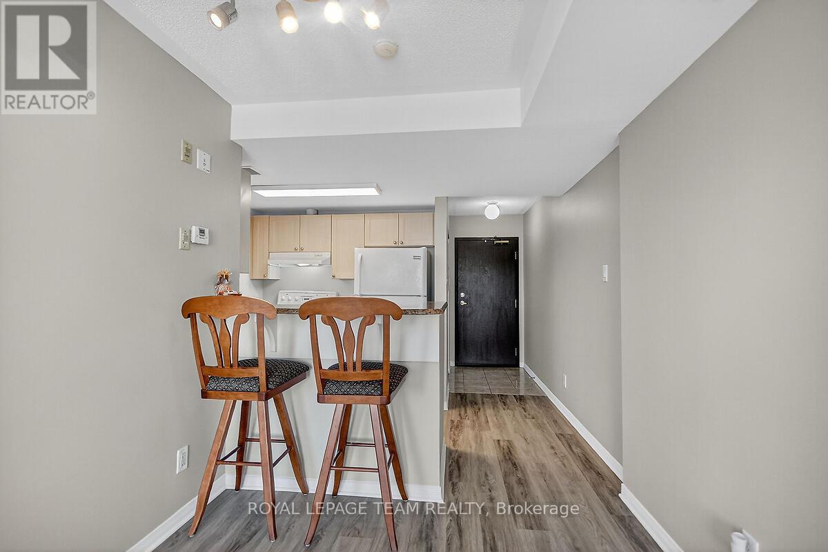 8f - 310 Central Park Drive