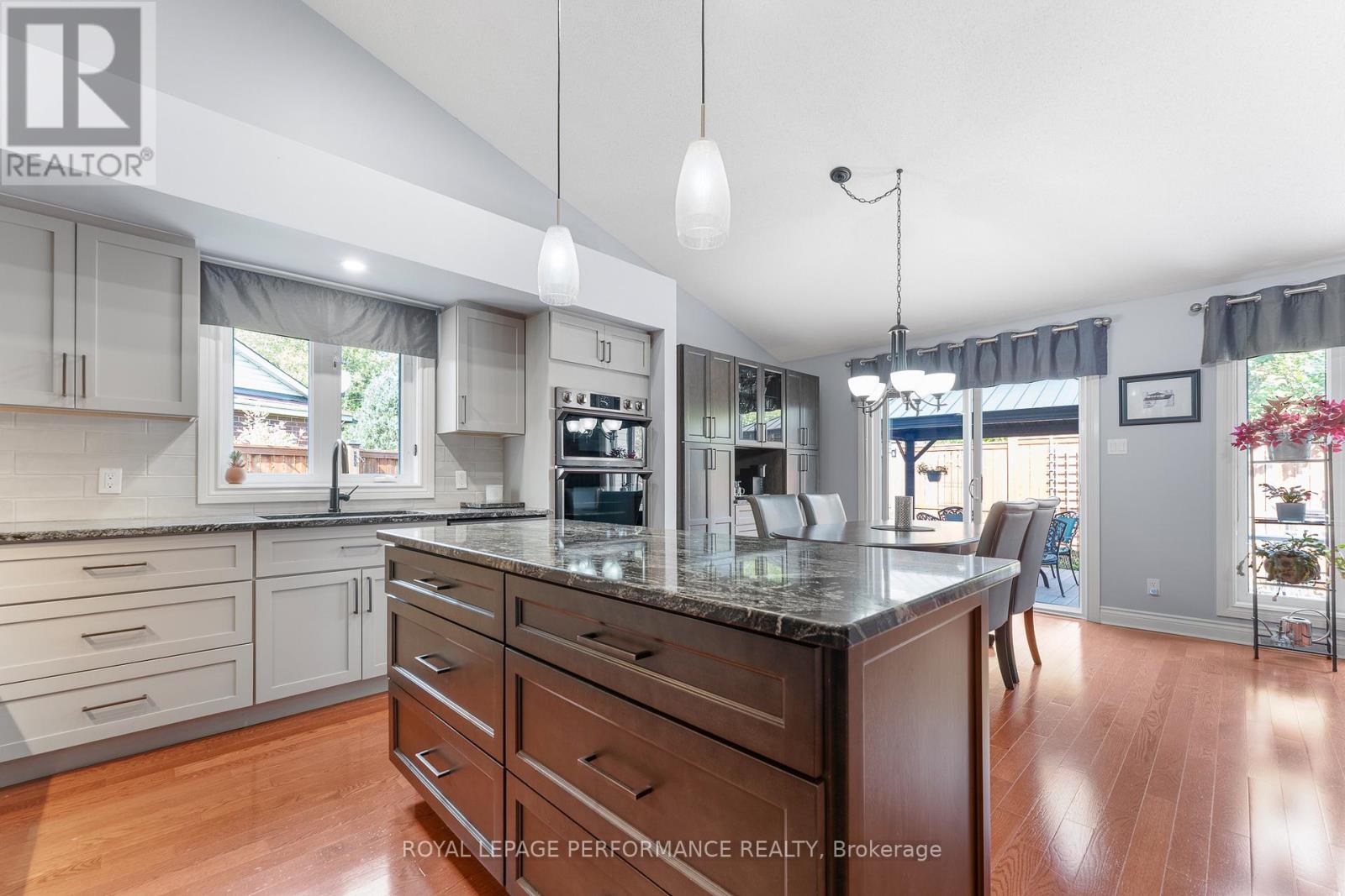 48 Settler's Ridge Way