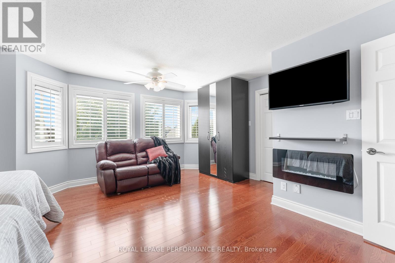 48 Settler's Ridge Way