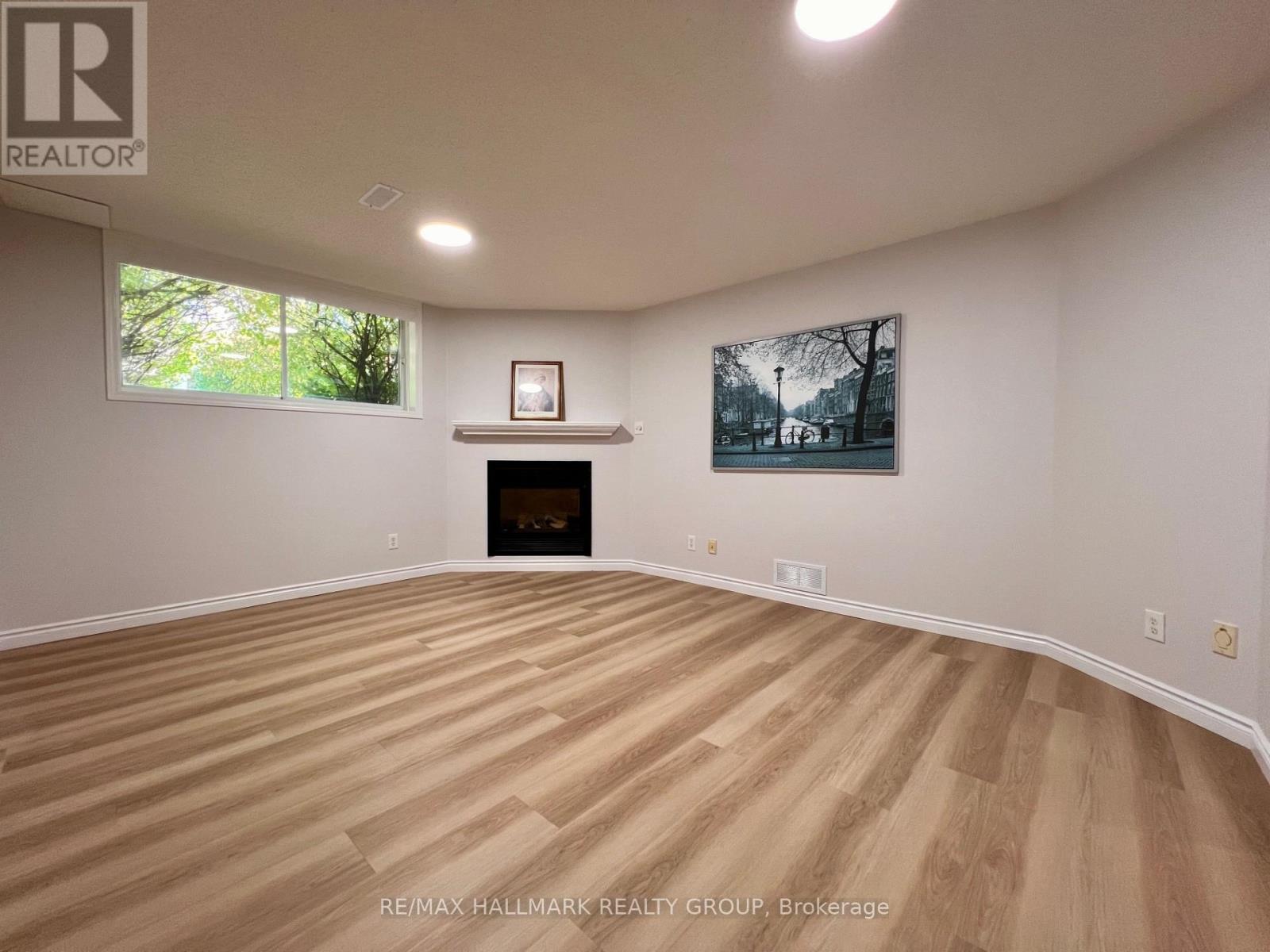 4 Valemont St Street