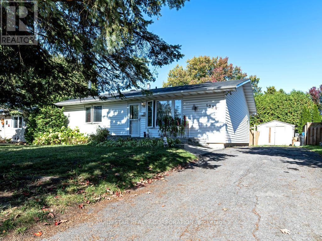 1324 Rainbow Crescent