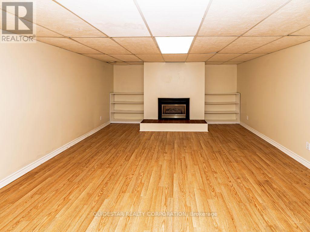 1324 Rainbow Crescent