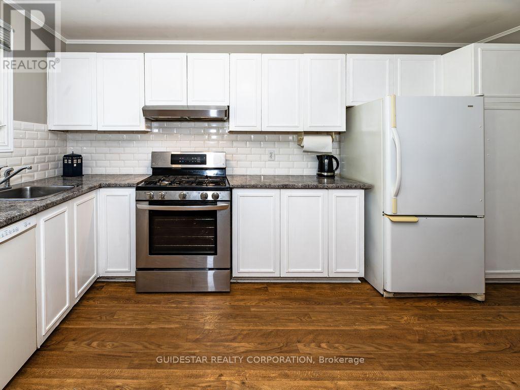 1324 Rainbow Crescent