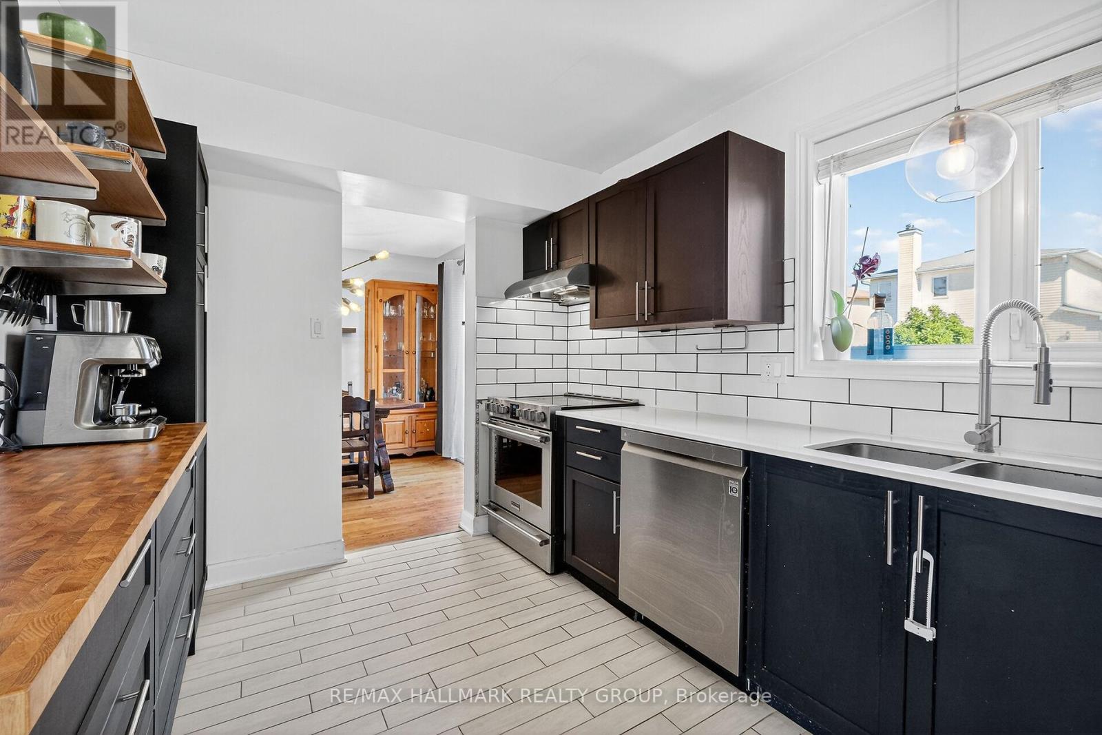 1821 Brousseau Crescent