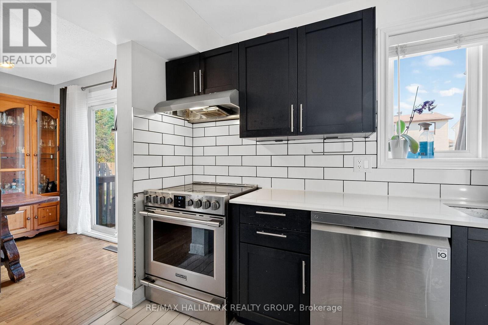 1821 Brousseau Crescent