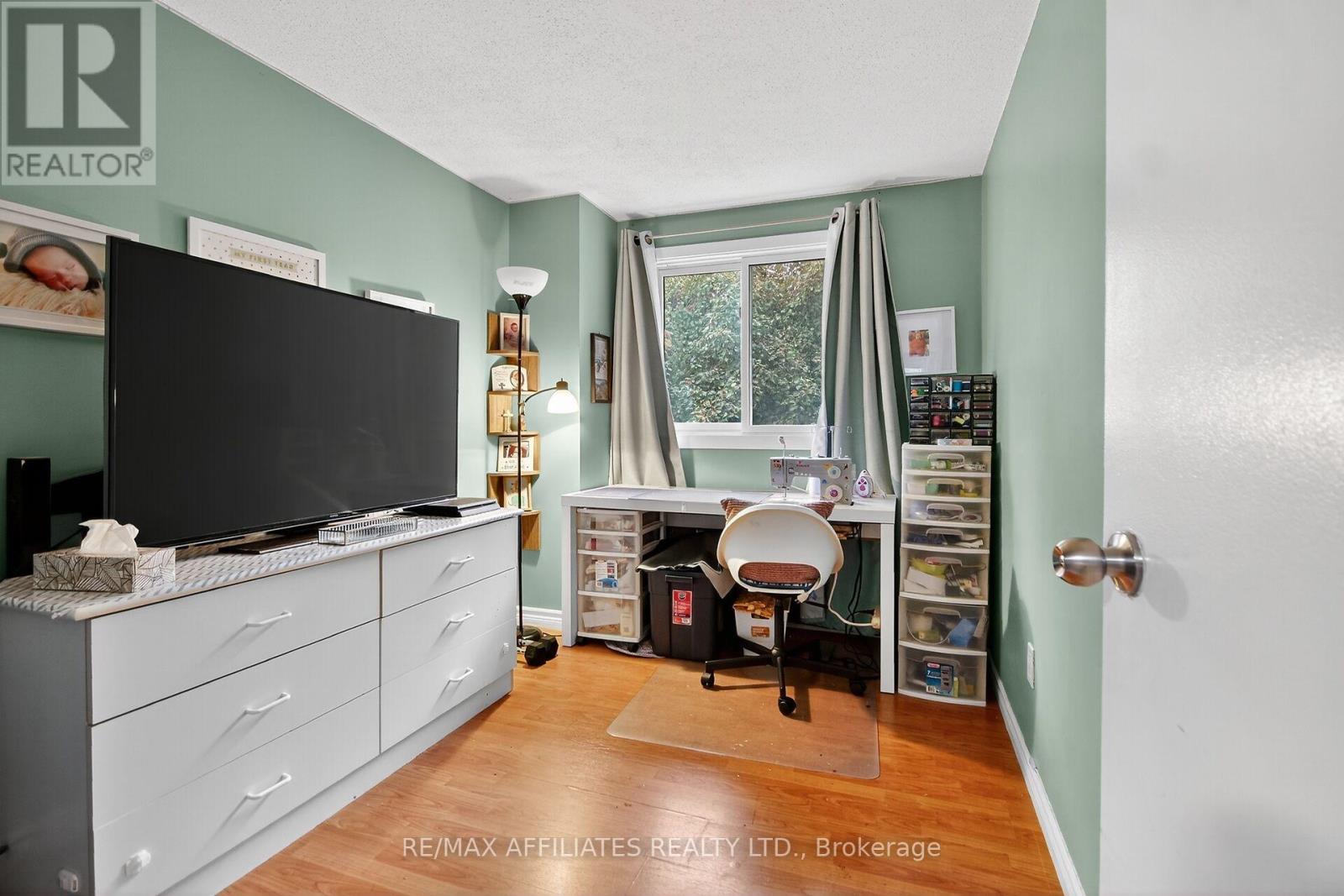 17 - 73 Clarkson Crescent