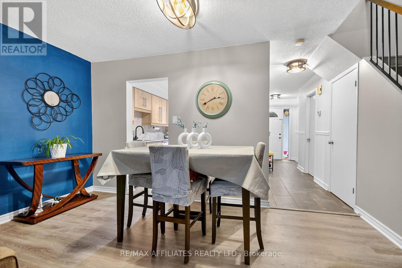 17 - 73 Clarkson Crescent