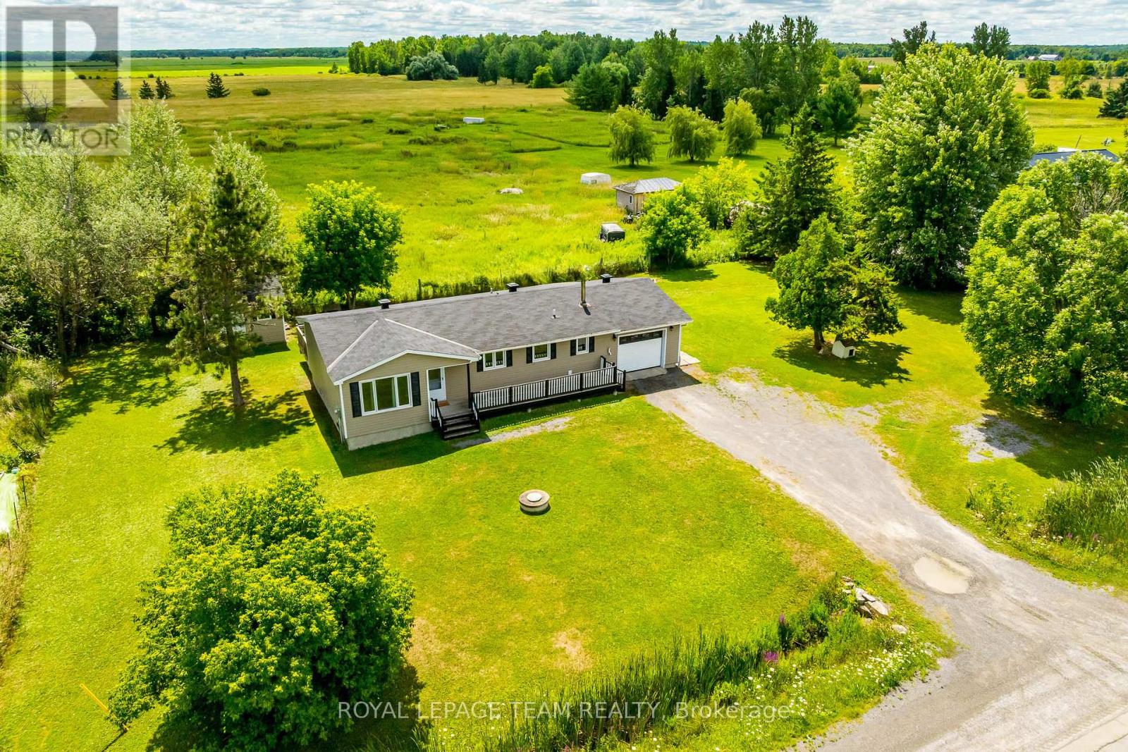 1234 Kinburn Side Road