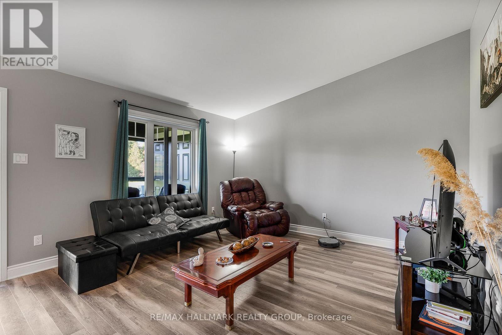 285 - 306 Masters Lane