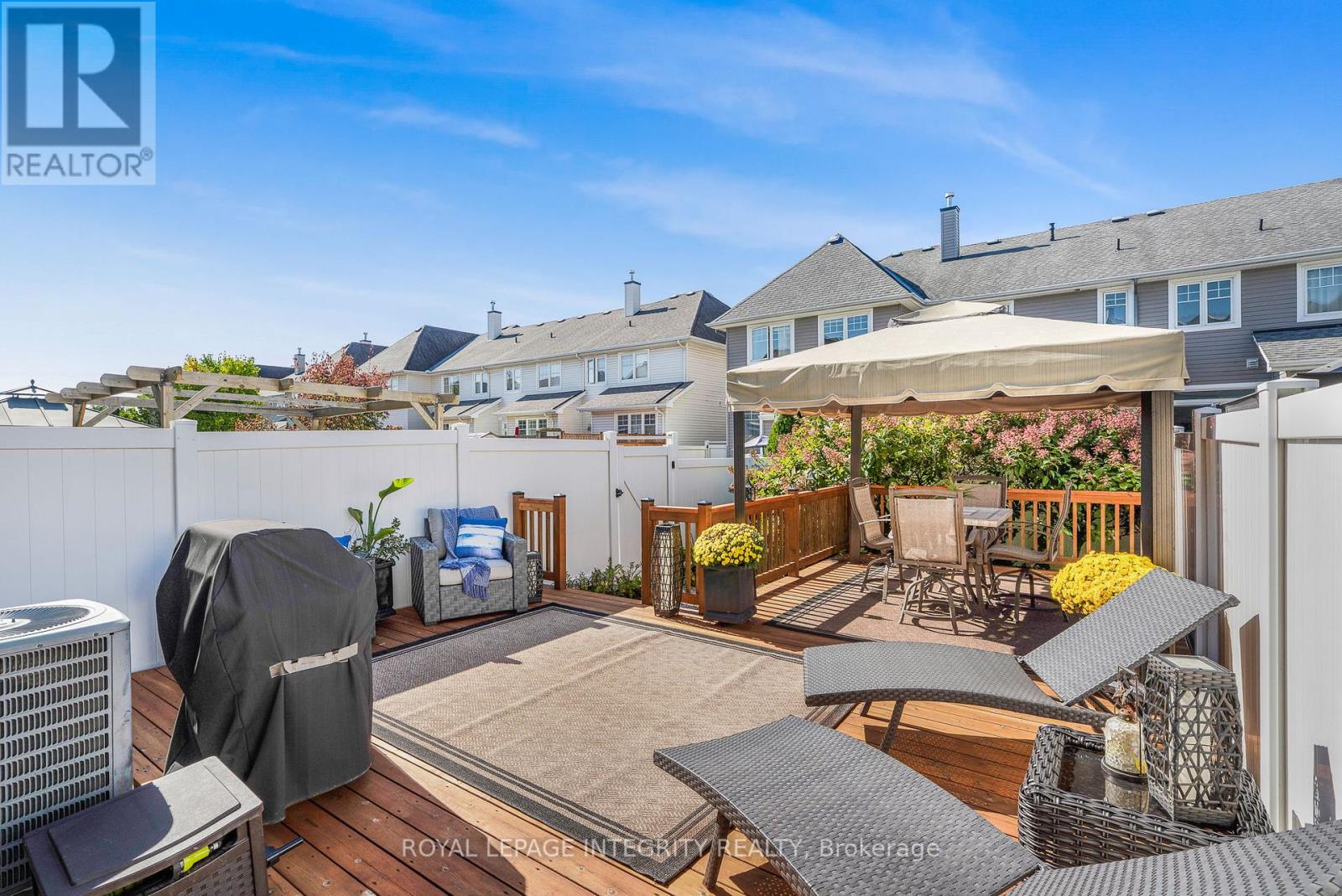 532 Rochefort Circle