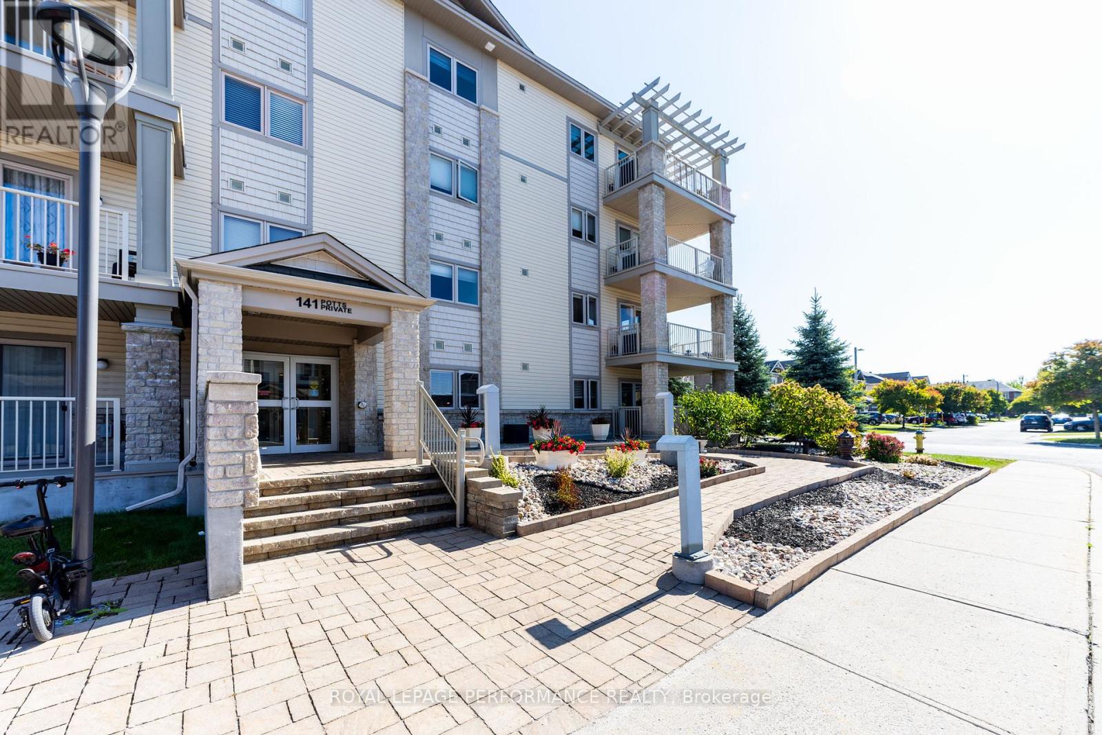 211 - 141 Potts Private