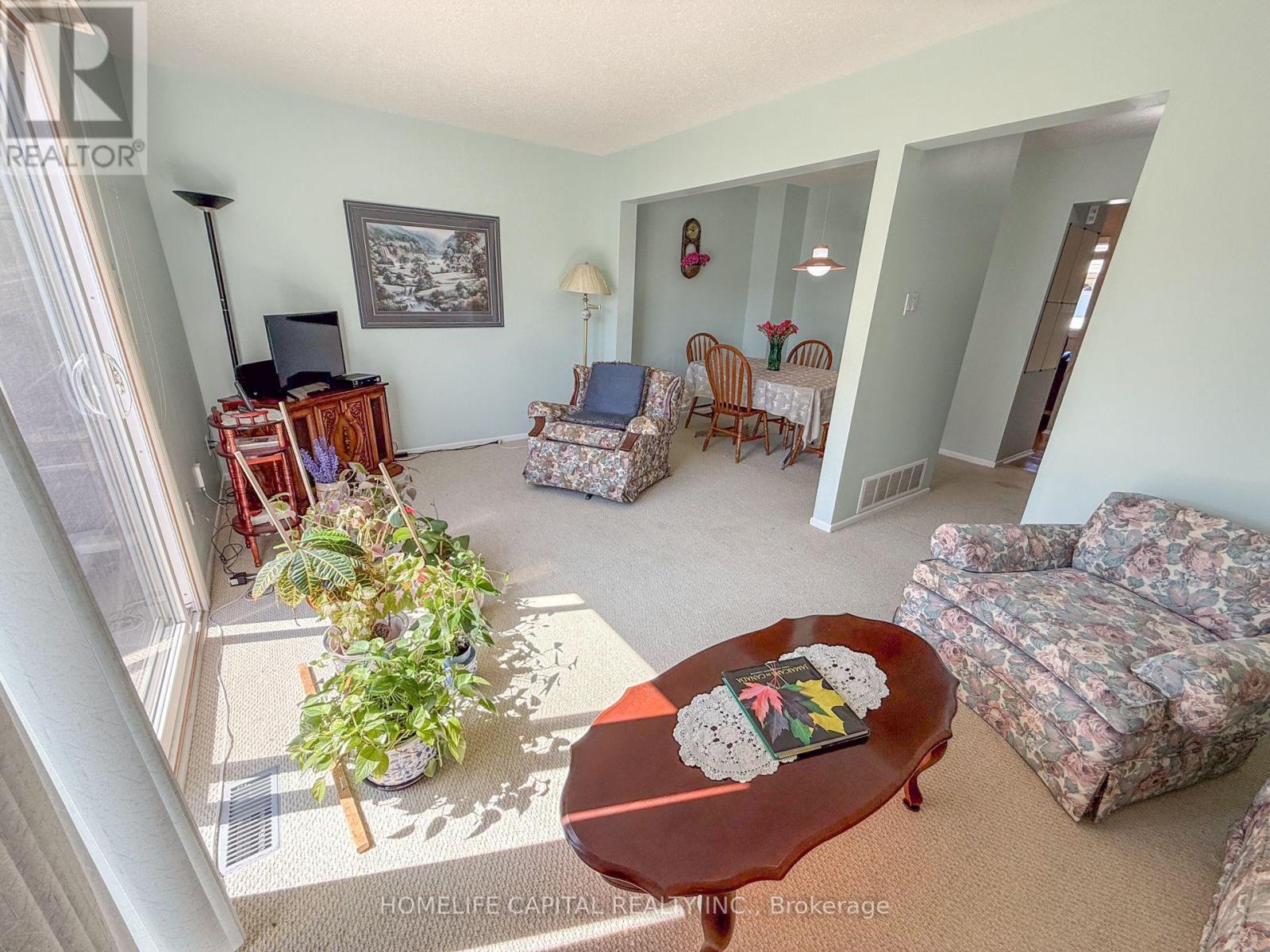 64 - 2570 Southvale Crescent