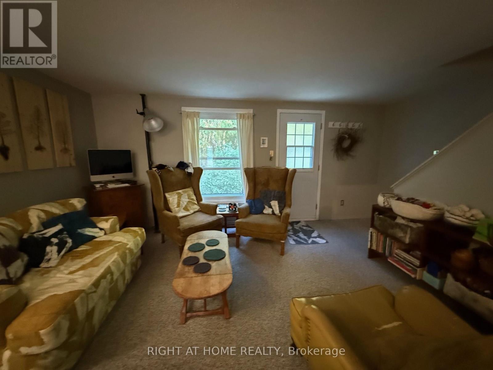 1227 Priory Lane