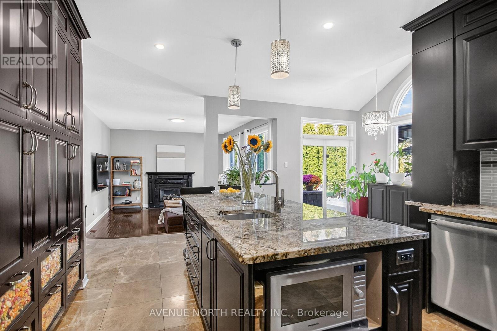 91 Maple Stand Way