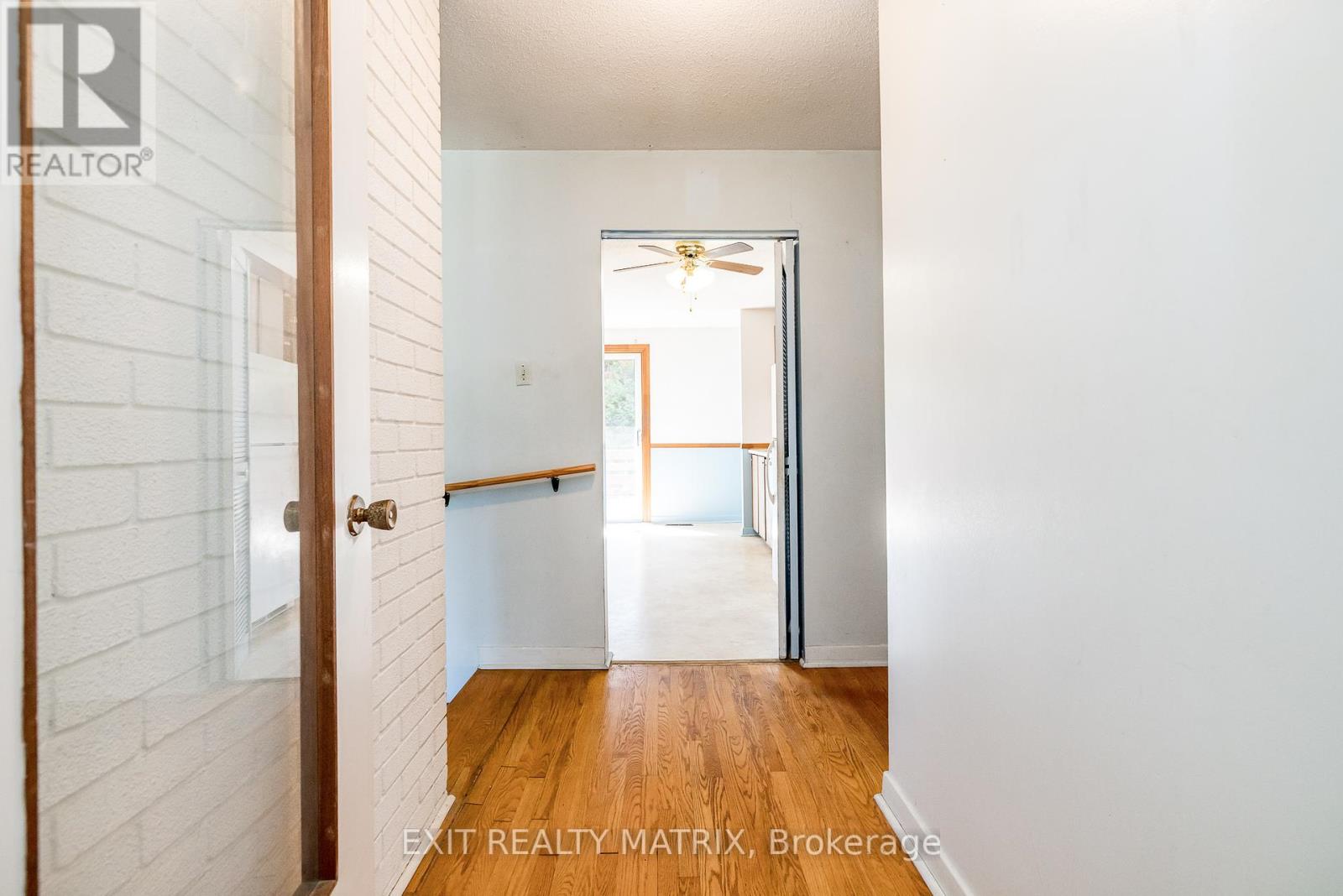 8 Brian Crescent