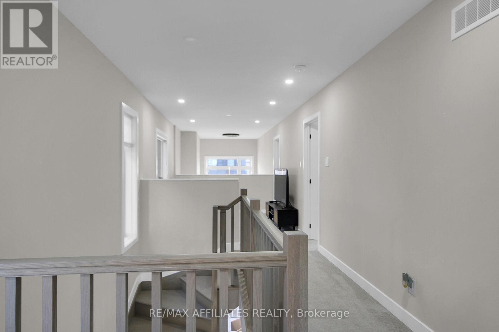357 Shoveler Grove