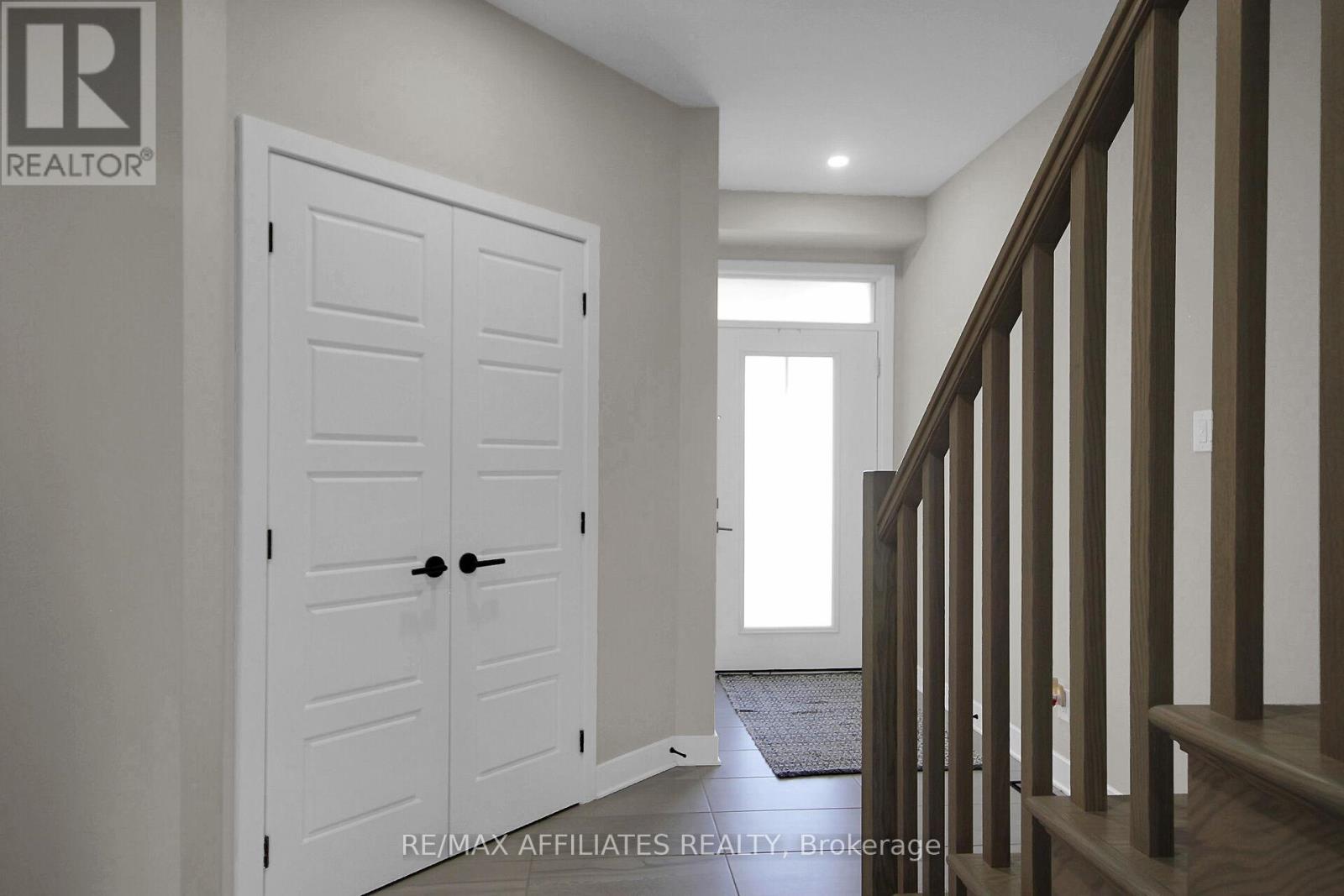 357 Shoveler Grove