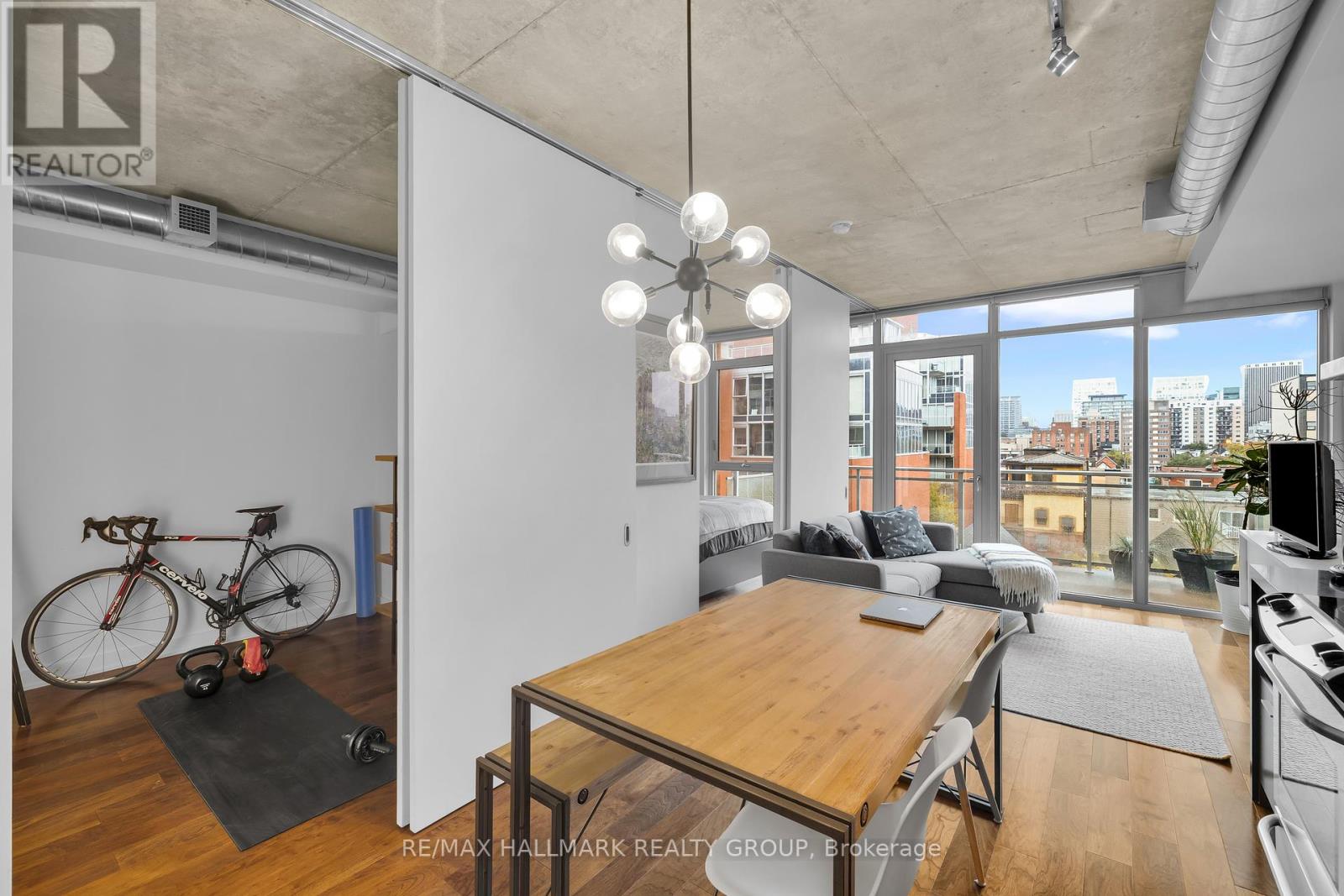 638 - 340 Mcleod Street