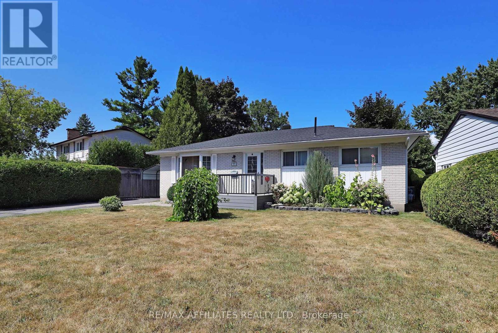 17 Canfield Road