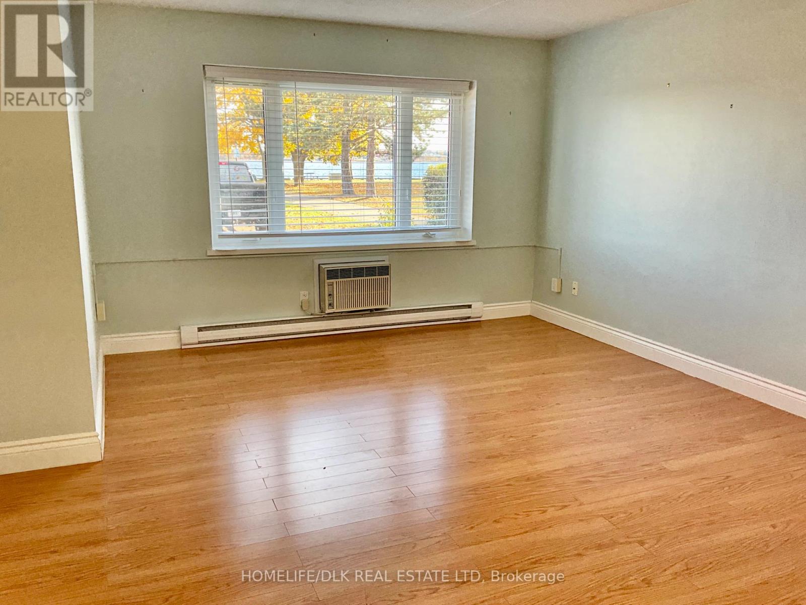 109 - 235 Water Street W