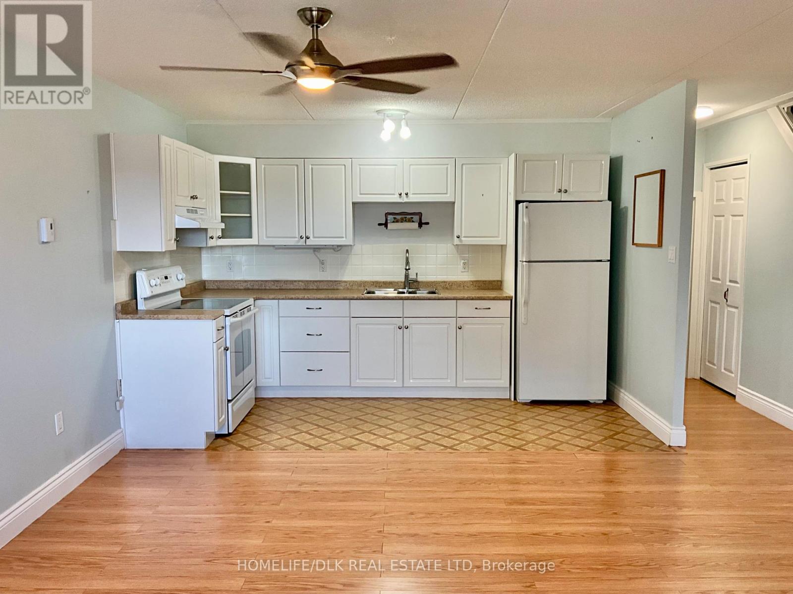 109 - 235 Water Street W