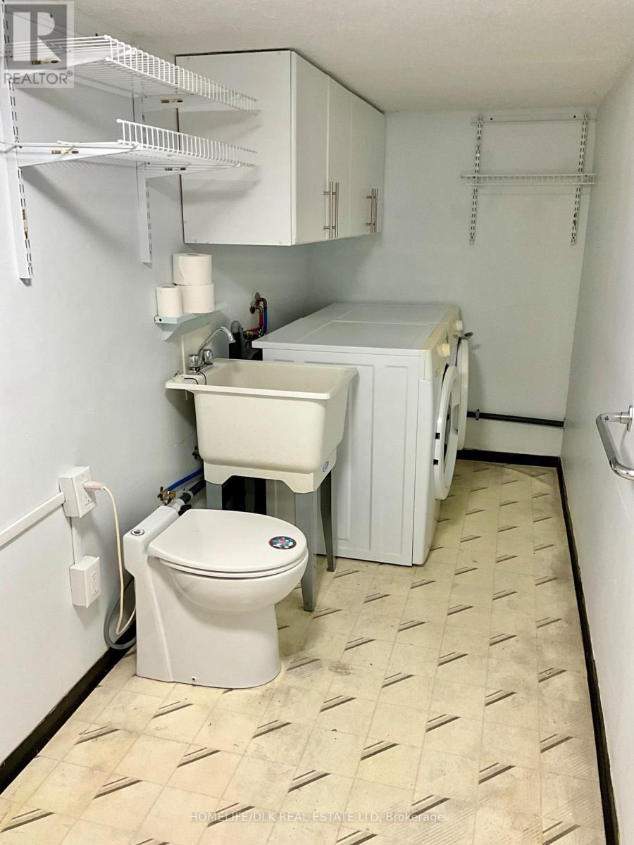 109 - 235 Water Street W