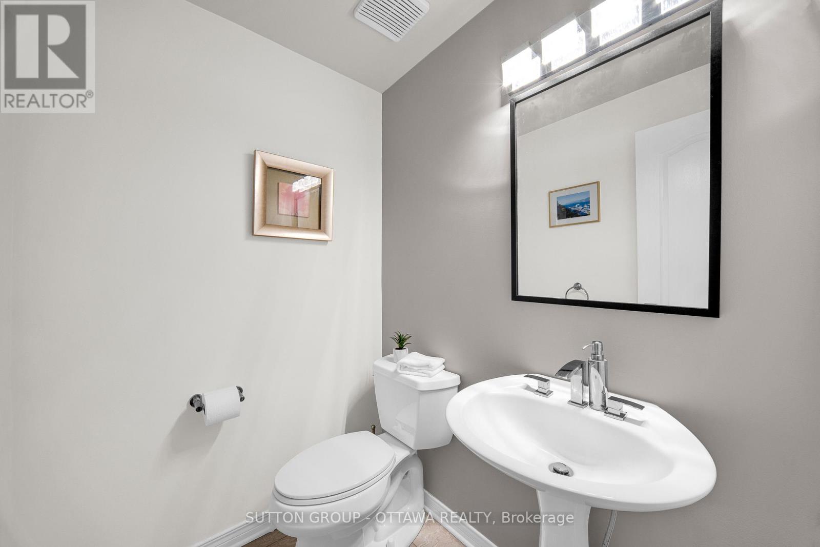 15 Rosemeade Place