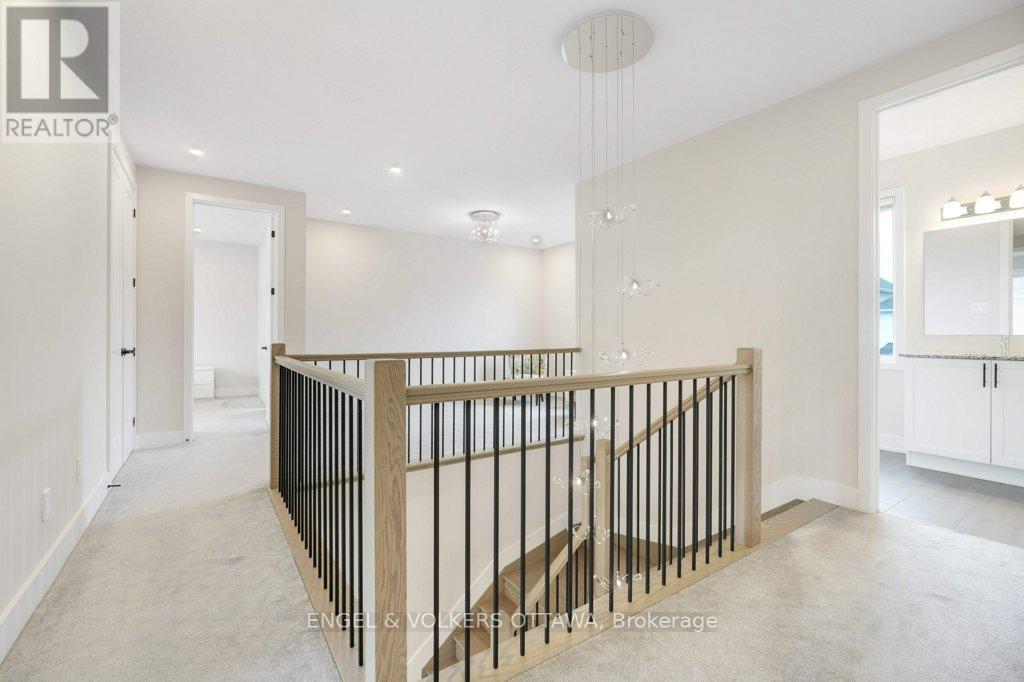 1010 Carden Lane