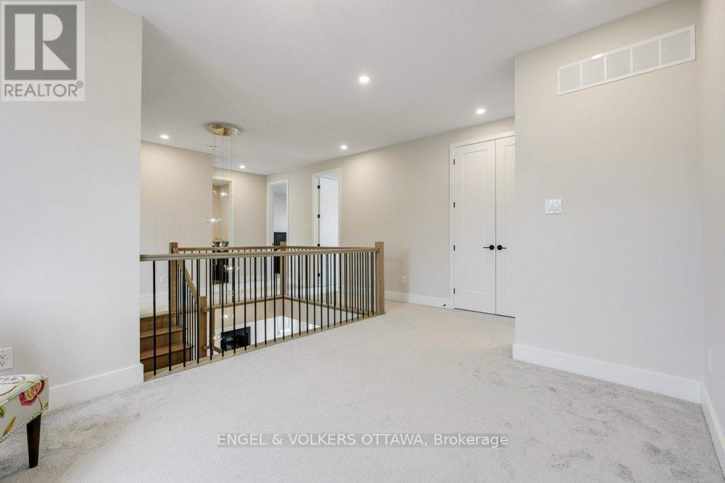1010 Carden Lane