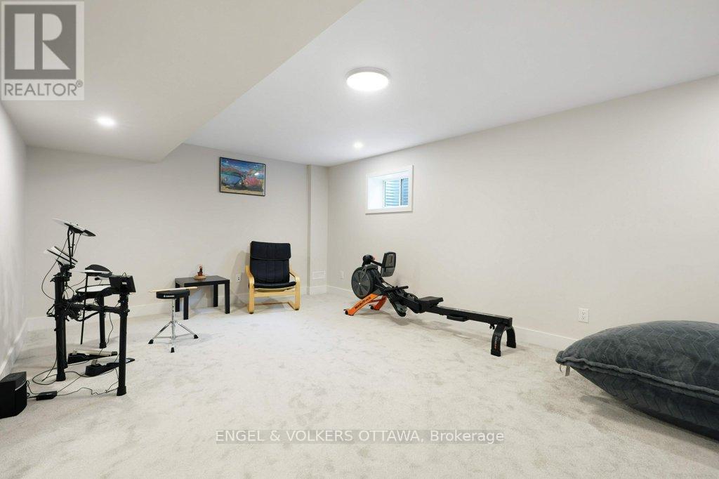 1010 Carden Lane