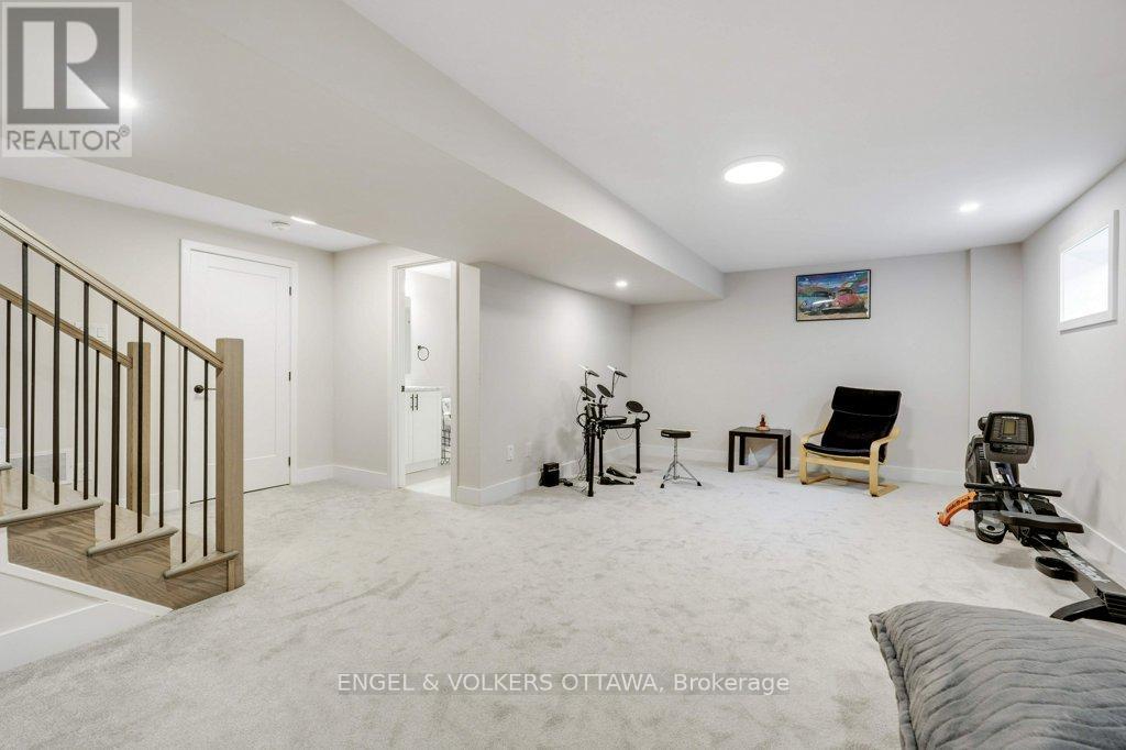1010 Carden Lane