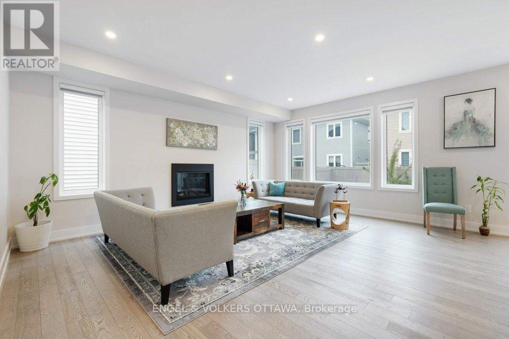 1010 Carden Lane