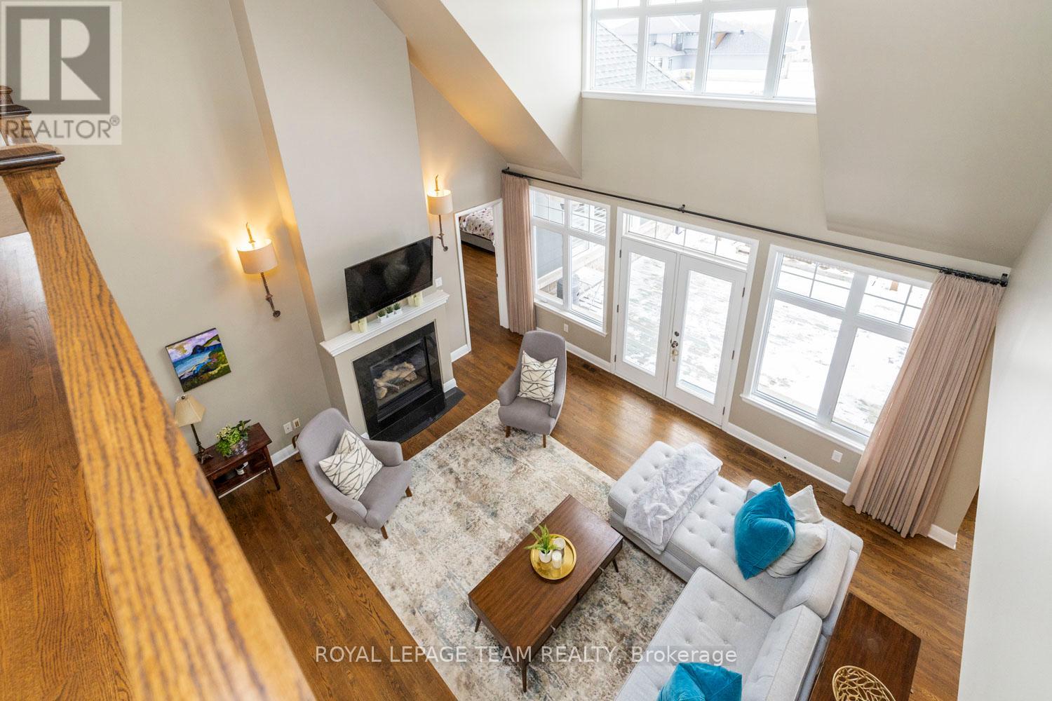 213 Cabrelle Place E