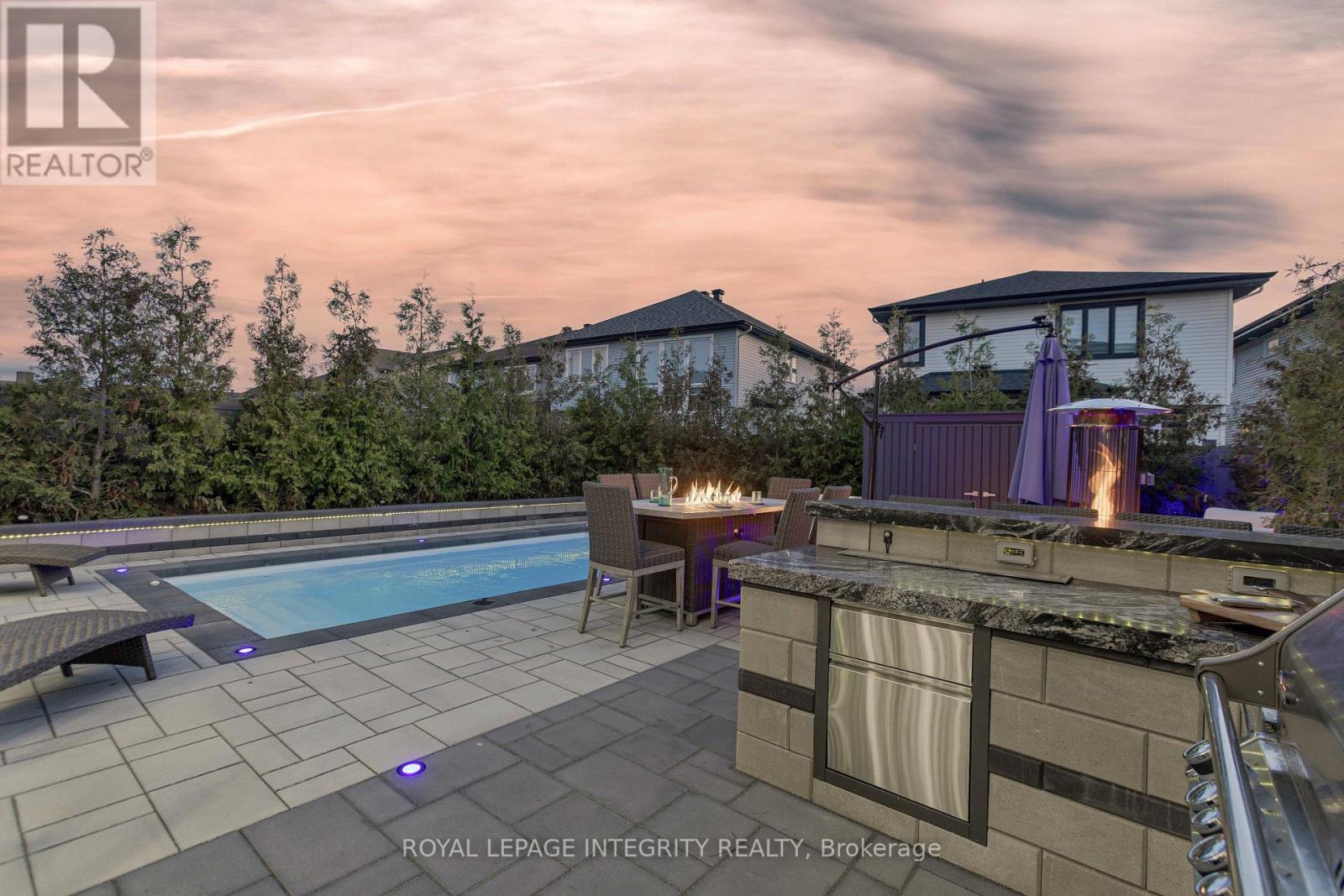 232 Condado Crescent