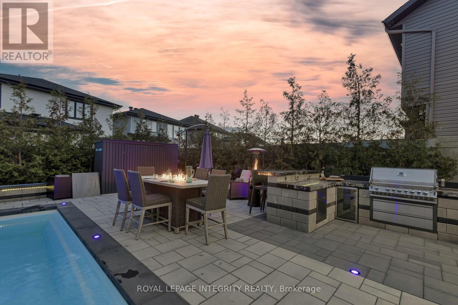 232 Condado Crescent