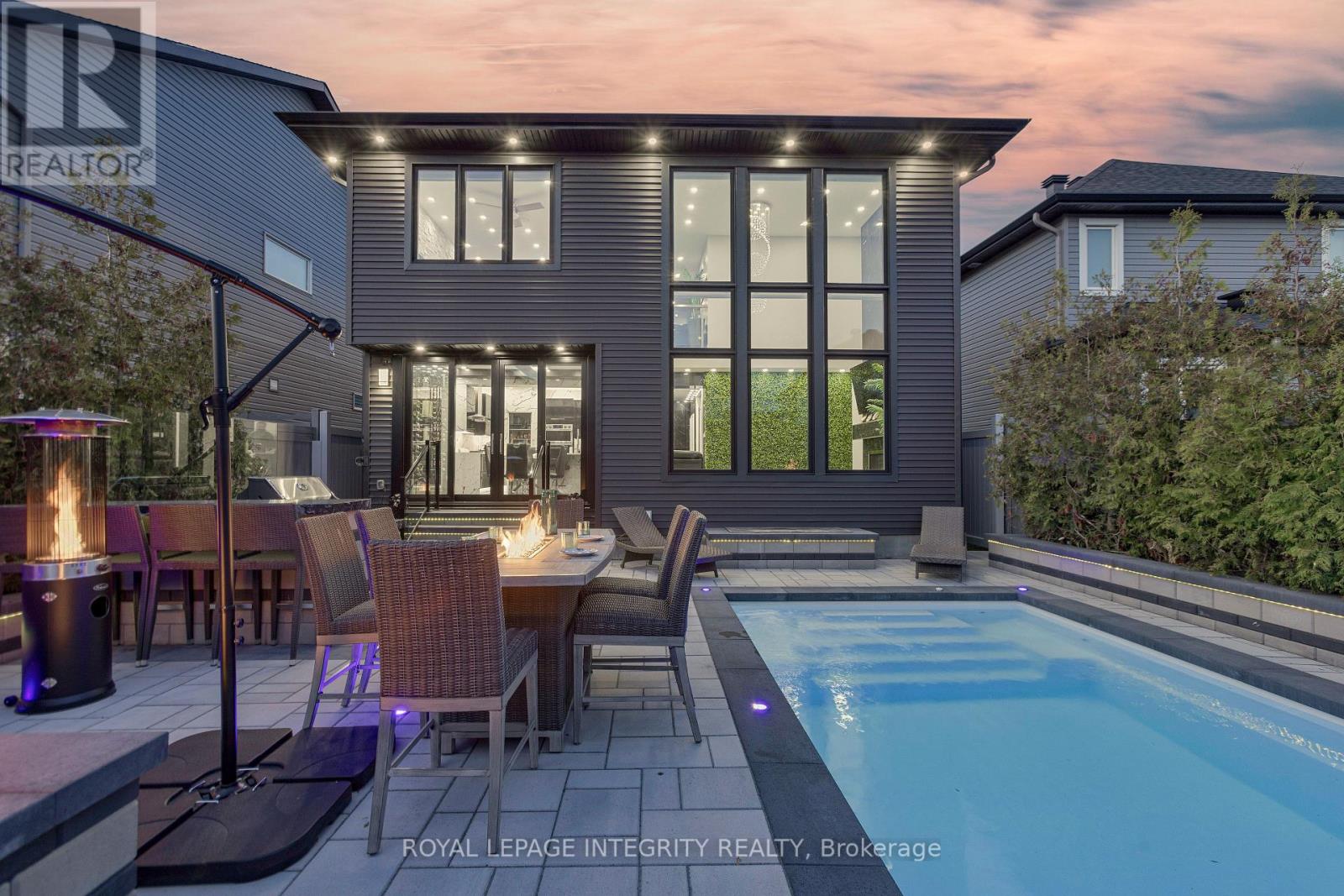 232 Condado Crescent