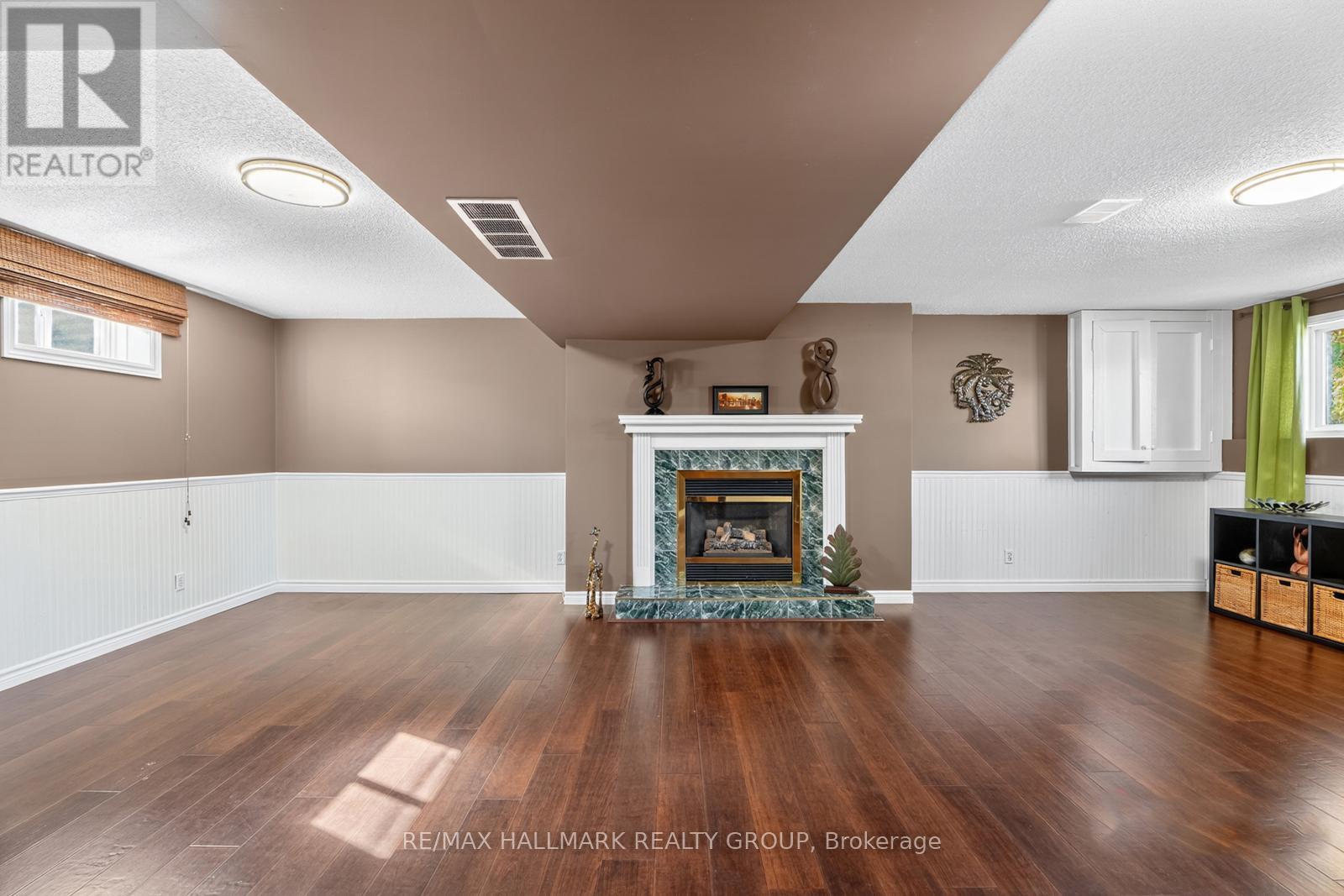 2851 Glenwood Drive