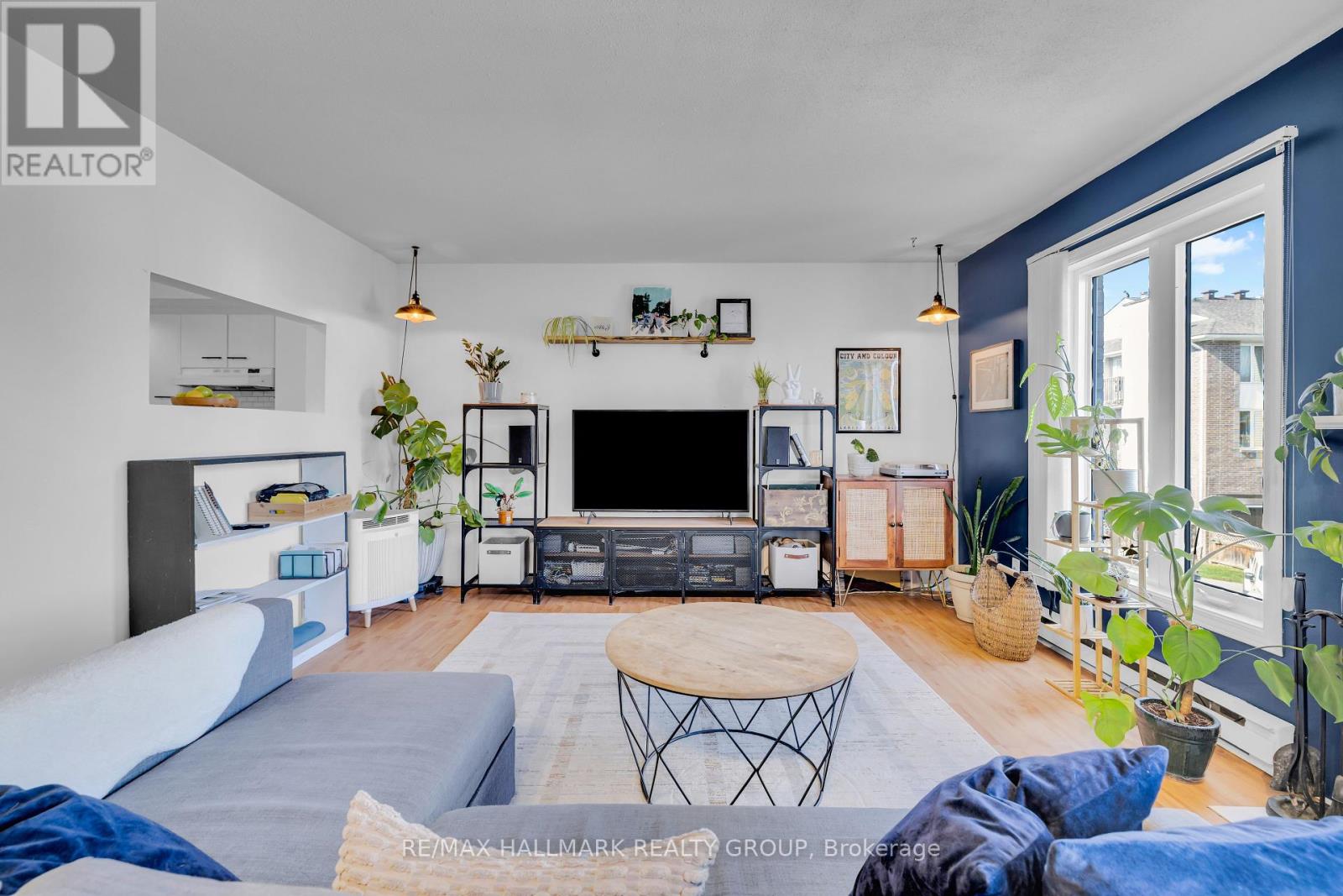 3 - 5 Timberview Way