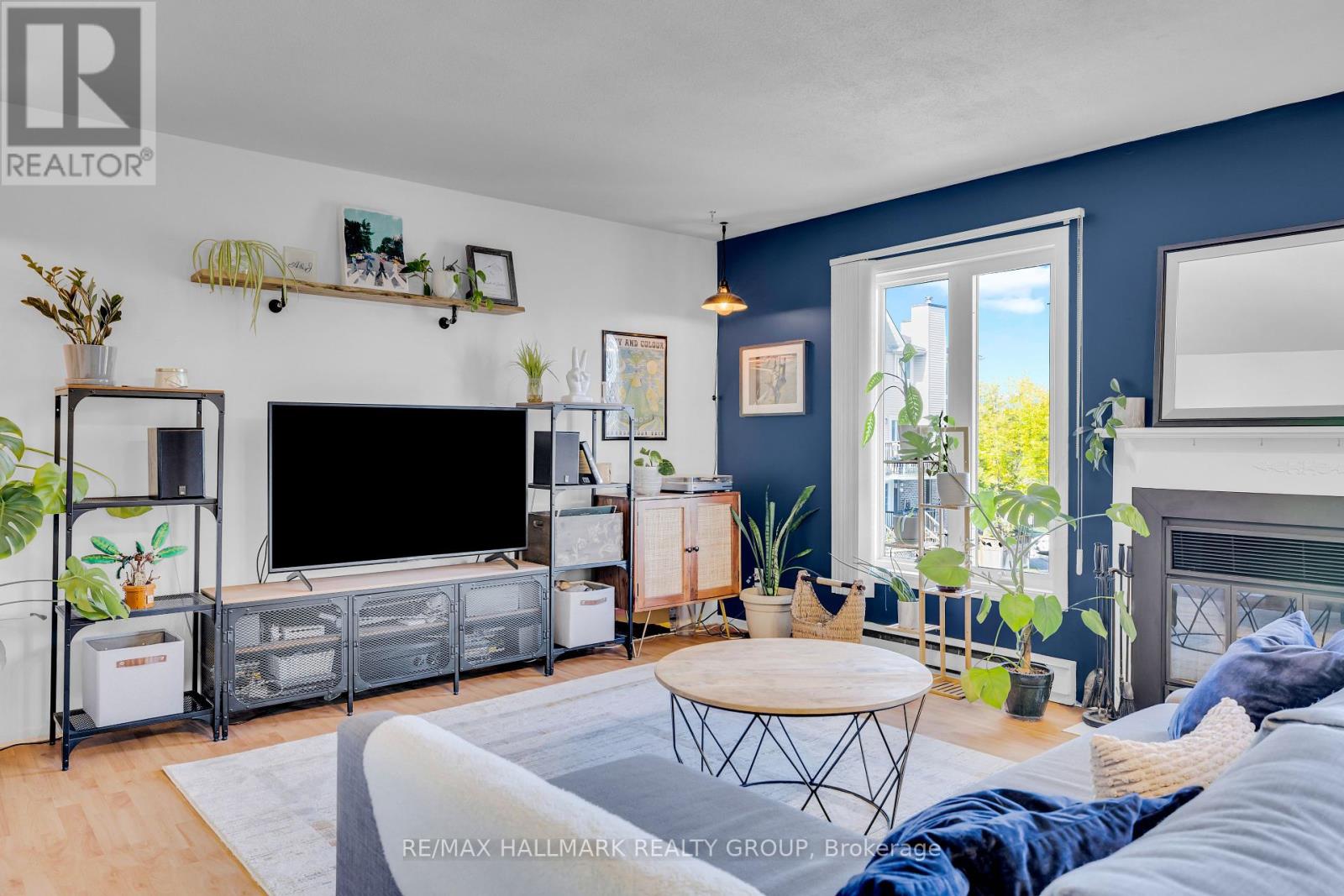 3 - 5 Timberview Way