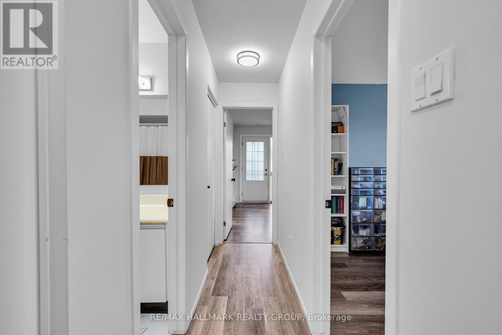 3 - 5 Timberview Way