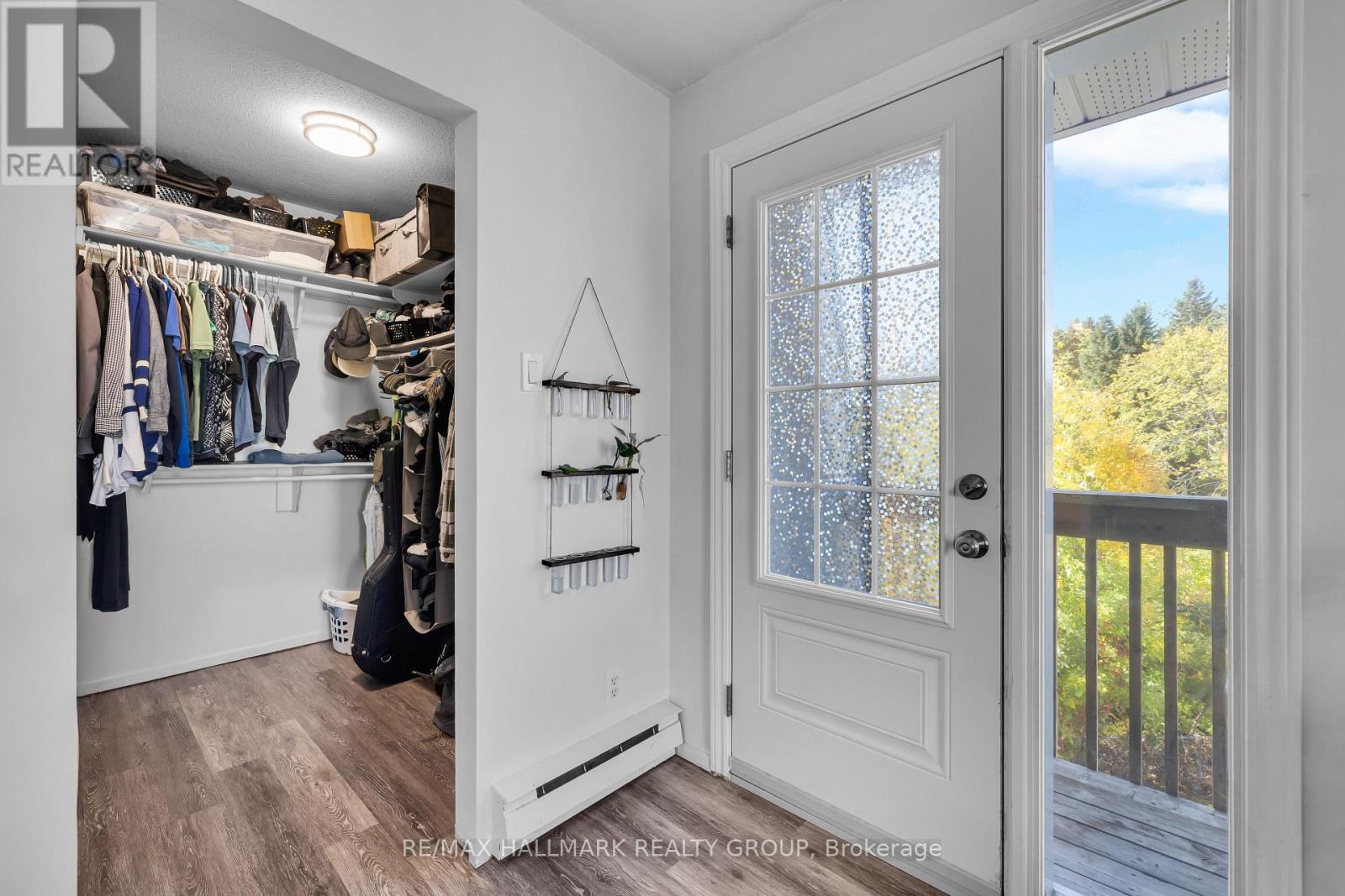 3 - 5 Timberview Way