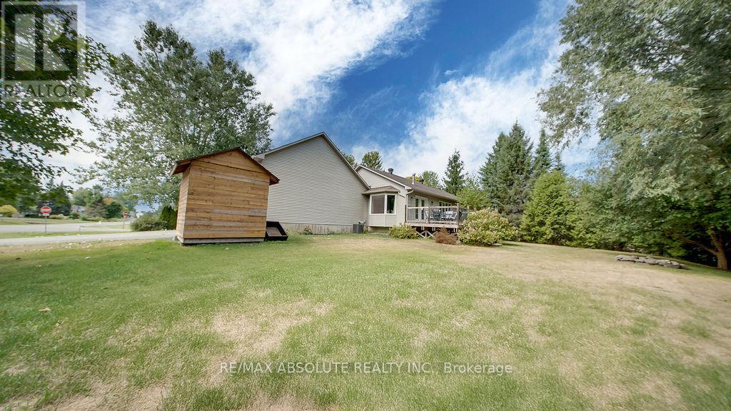 1601 Shauna Crescent
